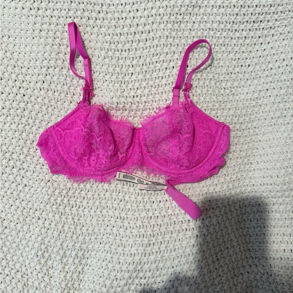 Victoria's Secret Pink Lace Underwire Bra